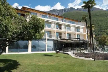 Val Di Sogno - Adults Only - 18