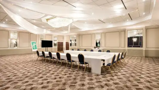 Holiday Inn Brighton Seafront by IHG - 34