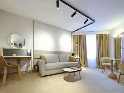 Mercure Grenoble Centre Porte des Alpes - 90