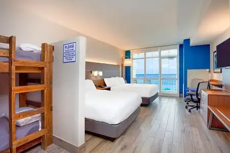 Holiday Inn Express & Suites Panama City Beach - Beachfront by IHG - 102
