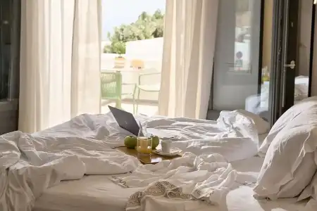 Alleys All-Suite & Spa - 3