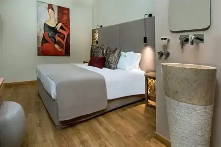 Contessa Boutique - 14