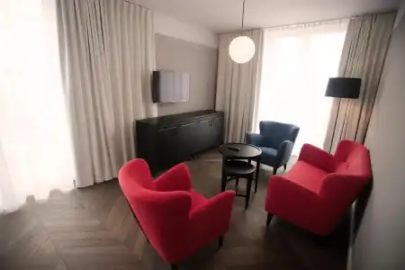 Caroline - 69