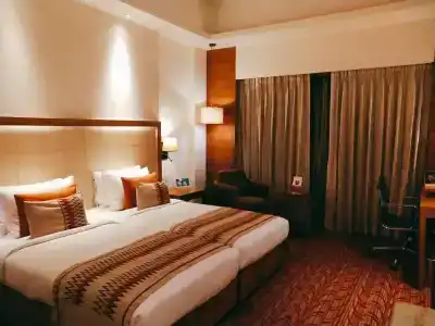 Pride Plaza, Kolkata - 28