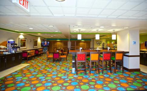 Holiday Inn Express Atlanta NE I-85 Clairmont by IHG - 9