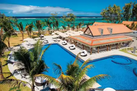 Crystals Beach Resort Belle Mare, a member of Radisson Individuals - 14