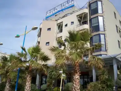 Iliria Internacional - 10