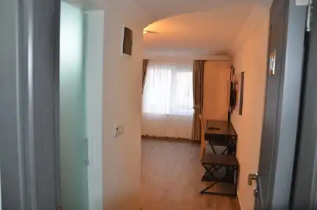 Piyes Otel - 85