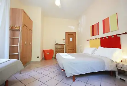The Beehive Hostel - 27