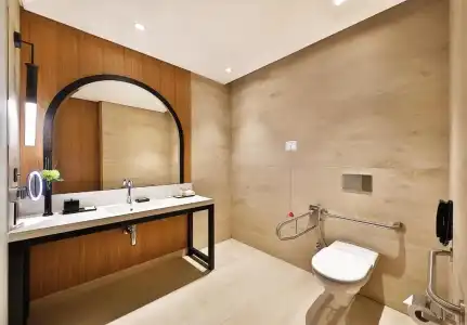 Double Tree by Hilton Dubai Business Bay - 77