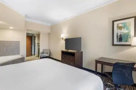 Best Western Augusta West - 74