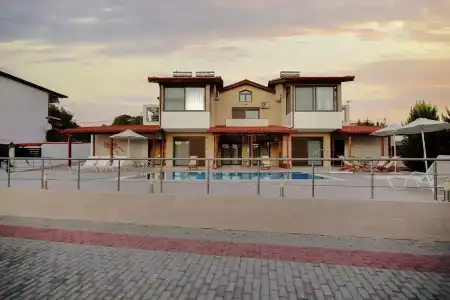 Maisonette Allegro - 10