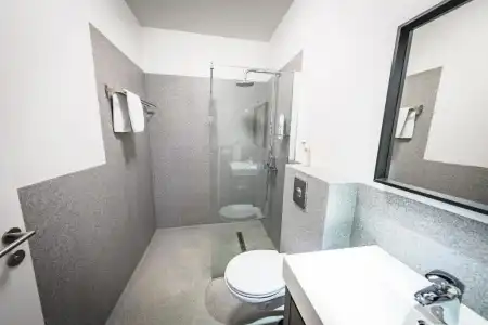 Bakki Apartments & Hostel - 134