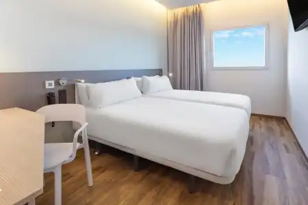 B&B Madrid Alcorcón - 6