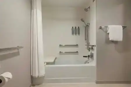 Courtyard by Marriott Sacramento Midtown - 40