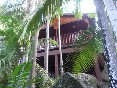 Hillside Retreat - 49