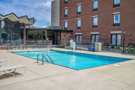 Holiday Inn Express Columbus Downtown by IHG - 19