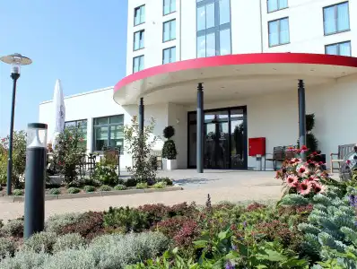 Best Western Queens Pforzheim-Niefern - 0