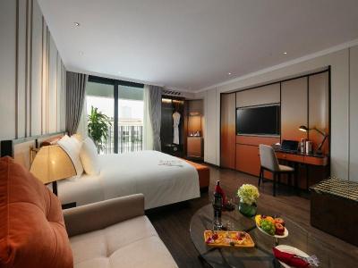 The Chi Novel Hostel - 204
