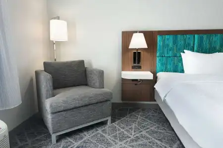 Hampton Inn & Suites Tulsa/Central - 46