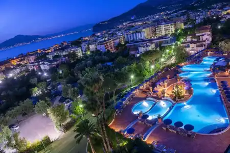 Hilton Sorrento Palace - 12