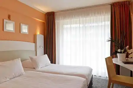Best Western Astoria - 98