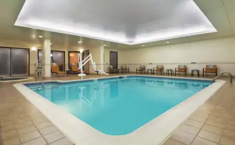 Courtyard Chesapeake Greenbrier - 15