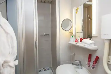 Le Montbrillant Hôtel Residence - 66