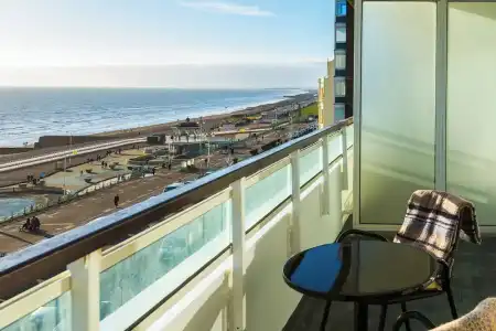 Holiday Inn Brighton Seafront by IHG - 67