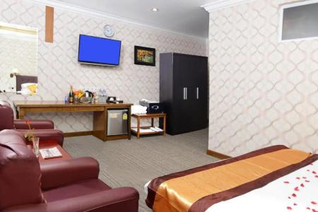 Grand United Ahlone Branch - 140