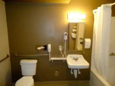 Super 8 by Wyndham Niagara Falls NY - 31