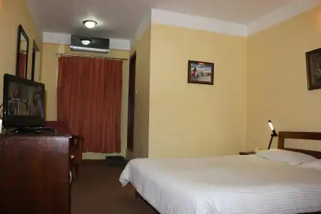 Royal Astoria - 38