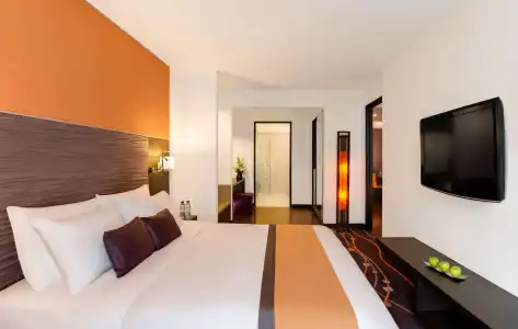 Radisson Suites Bangkok Sukhumvit - 51