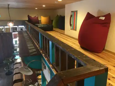 The Pax Hostel, Cafe & Records - 11