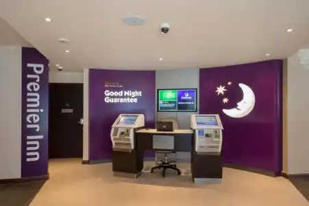 Premier Inn London Hendon - The Hyde - 14