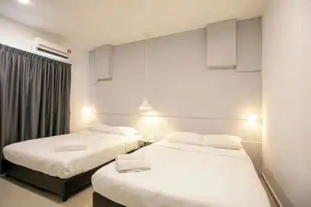 Grand Swiss - 32