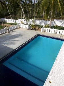 Nirvana Beach Boutique - 12