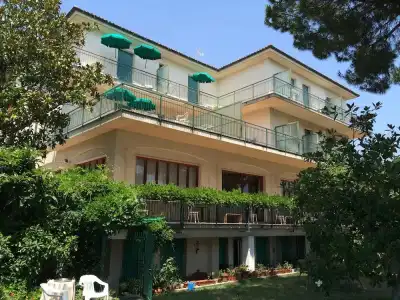 Residence La Vignetta - 0