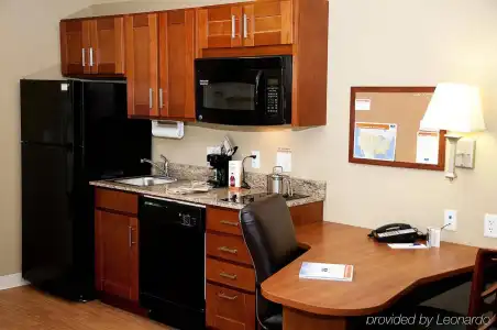 Candlewood Suites Tallahassee by IHG - 28