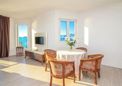 Open Sea Luxury Apartments - 86