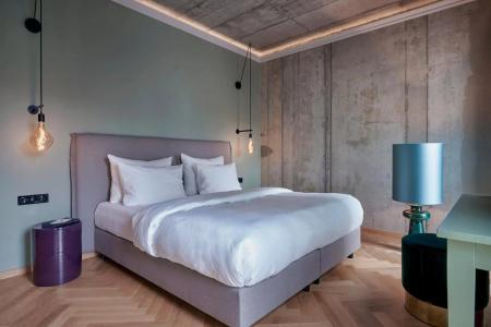 Gekko House, Frankfurt, a Tribute Portfolio - 2
