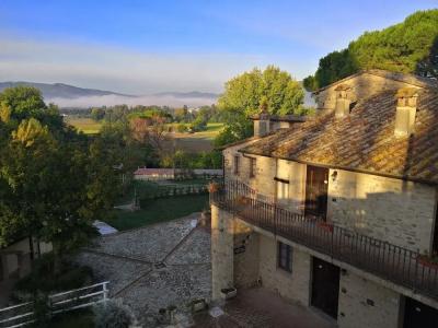 Agriturismo Borgo Pulciano in Montone - 73