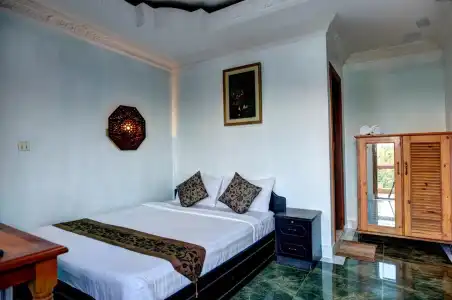 RS II Guesthouse - 6