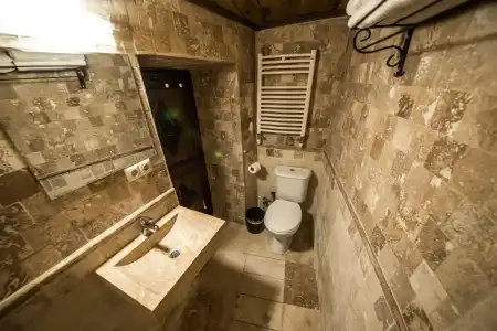 Harkasos Cave - 6