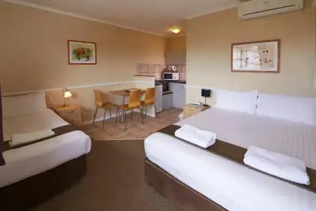 Ocean View Motel - 19