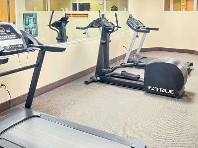 Comfort Inn & Suites Madison East Interstate I-90 - 19