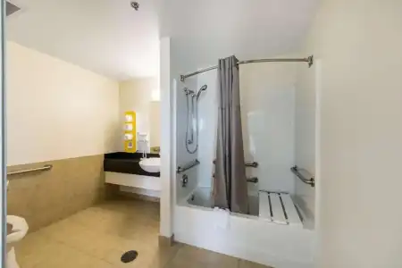 Motel 6 Laredo, TX - Airport - 67