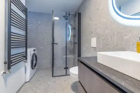Hlemmur Suites - 44