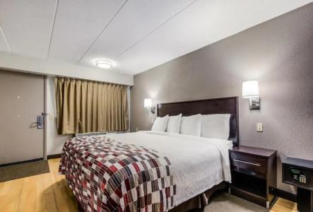 Red Roof Inn Lexington - 32