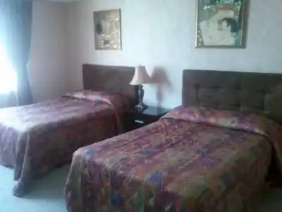 Hometel Suites - 3